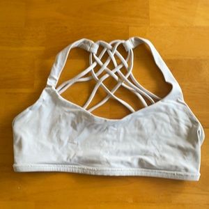 Lululemon Free to Be Bra